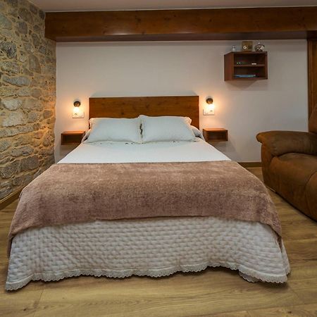 Apartamentos Curras En Тоуриньян Экстерьер фото