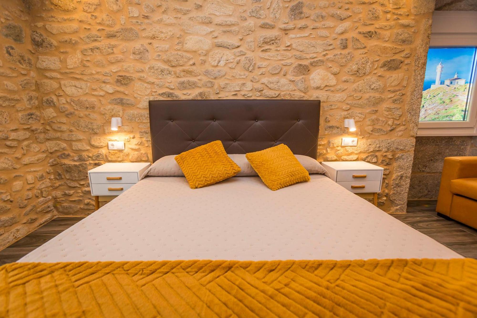 Apartamentos Curras En Тоуриньян Экстерьер фото